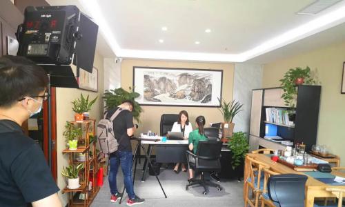 海融软件被评为大科园（东区）优秀毕业企业并接受采访录